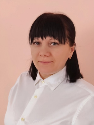 Педагогический работник Леонтьева Елена Николаевна, воспитатель первой квалификационной категории